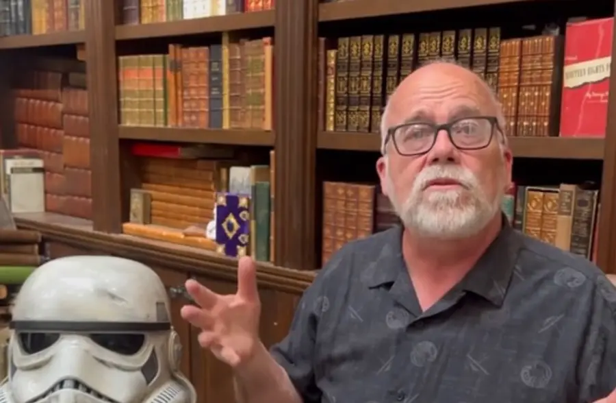 Una nuova vita per i libri classici grazie a TikTok: il nuovo trend arriva in Italia