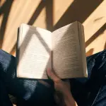 5 libri da leggere per evadere dall'ansia e dalle pressioni della vita quotidiana