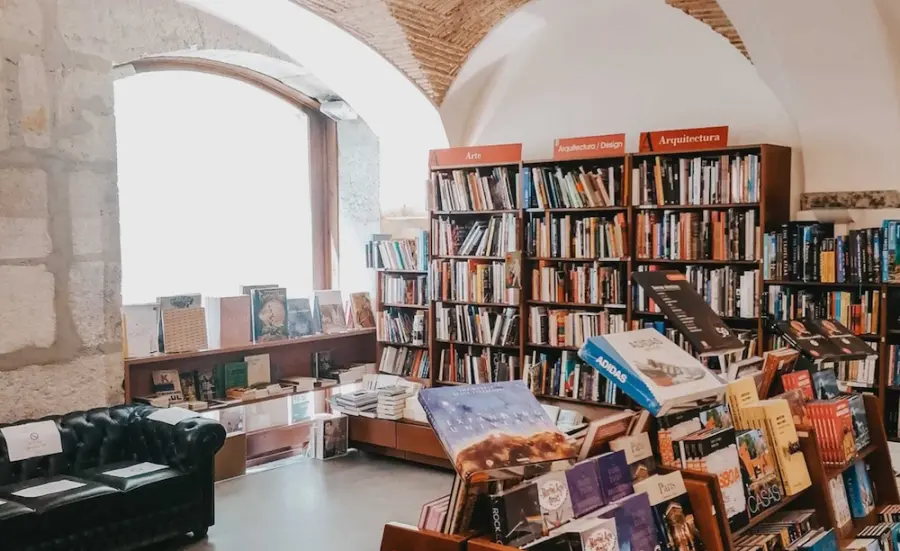 La libreria più antica del mondo è a Lisbona: è stata aperta nel 1732