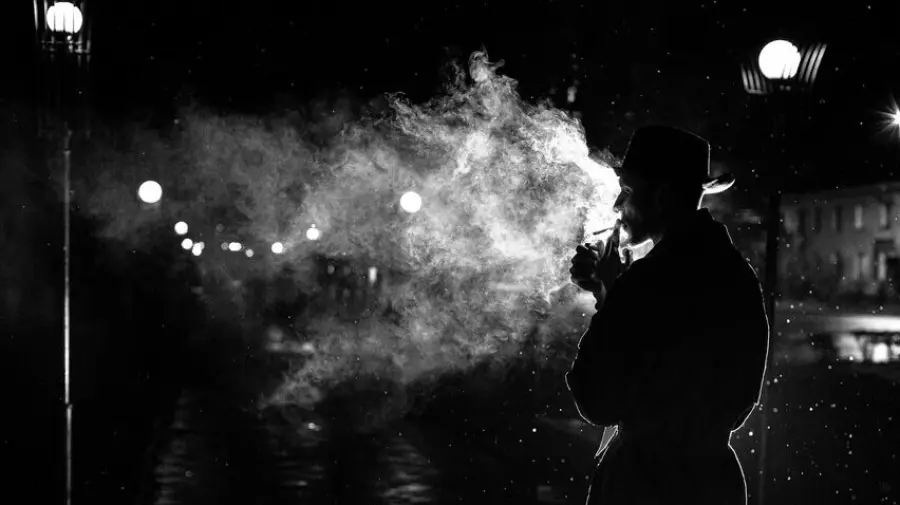 Il Fascino Oscuro del Genere Noir: Libri e Romanzi di Grandi Autori da Leggere
