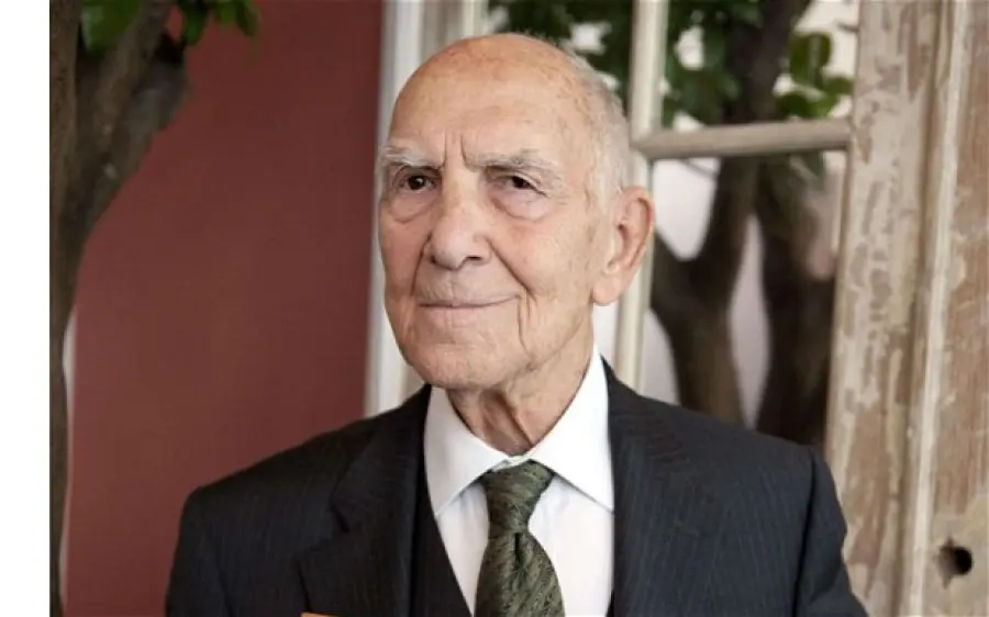 ADDIO A STÉPHANE HESSEL, AUTORE DI “INDIGNATEVI!”